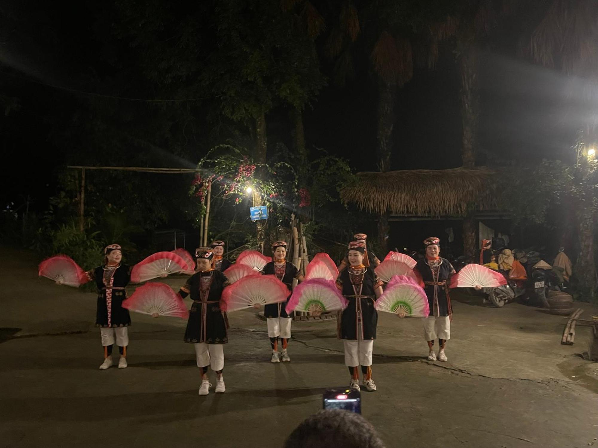 Vu Linh Palm House Homestay - Bungalow Yen Bai Екстериор снимка